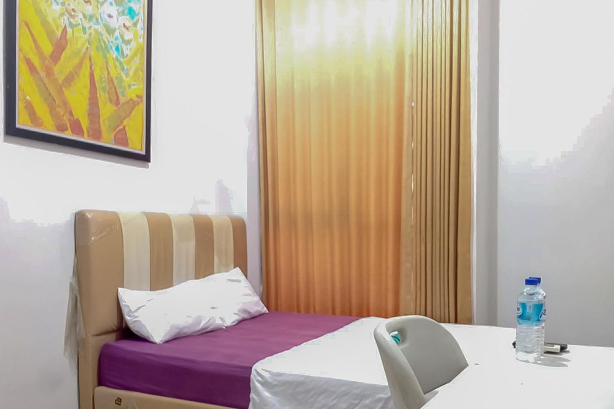 Waringin Guest House Tegal Mitra Reddoorz Exterior photo